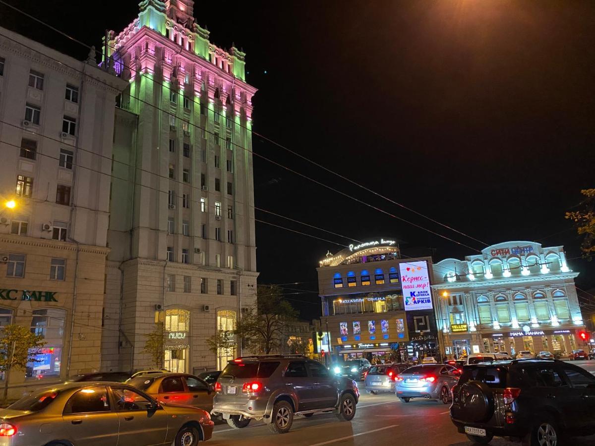 Panorama Luxury Apartment In The House With A Spire, A Historical Building In The City Centre Harkiv Dış mekan fotoğraf