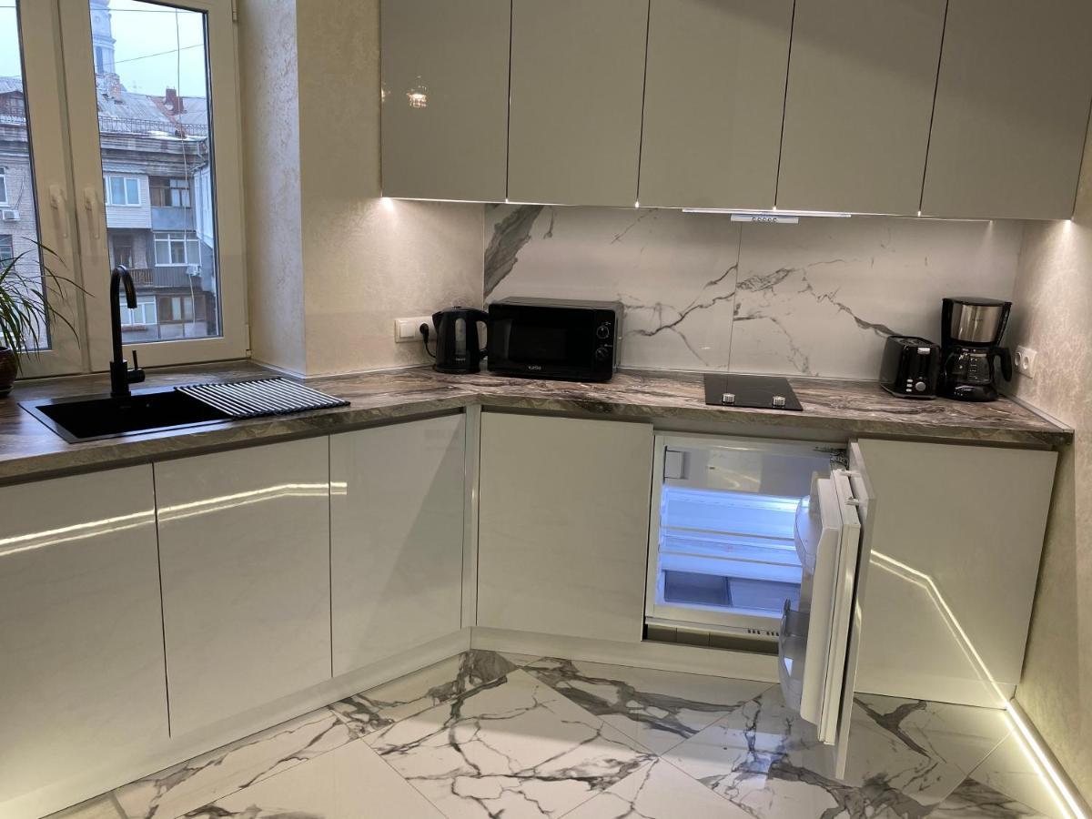 Panorama Luxury Apartment In The House With A Spire, A Historical Building In The City Centre Harkiv Dış mekan fotoğraf