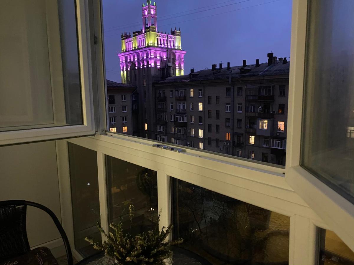 Panorama Luxury Apartment In The House With A Spire, A Historical Building In The City Centre Harkiv Dış mekan fotoğraf